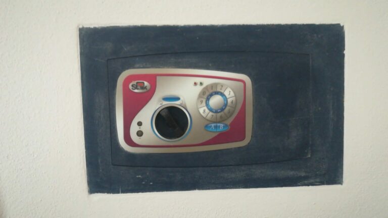 Aprire una cassaforte Stark bloccata